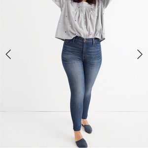 MADEWELL 11” HIGH RISE SKINNY JEAN MEDIUM DARK WASH SIZE 31